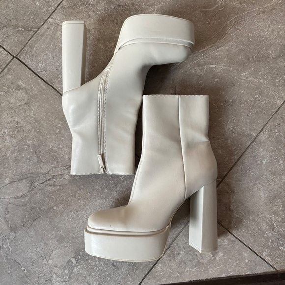 ZARA PLATFORM GOGO ANKLE BOOTS WHITE US SIZE 8.5/9 EU 40 3102/010/001 - Picture 5 of 7